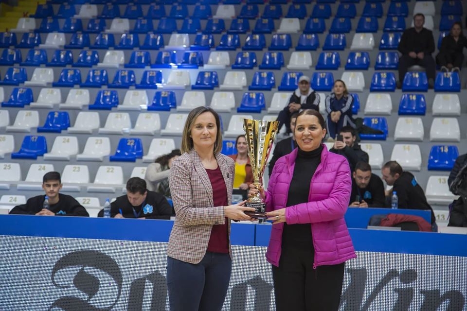 KUPA E KOSOVËS-FEMRAT